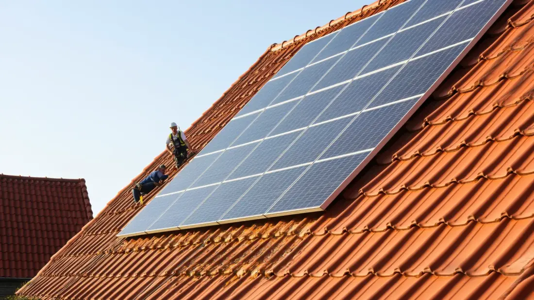 Levensduur zonnepanelen: degradatie, garantie en