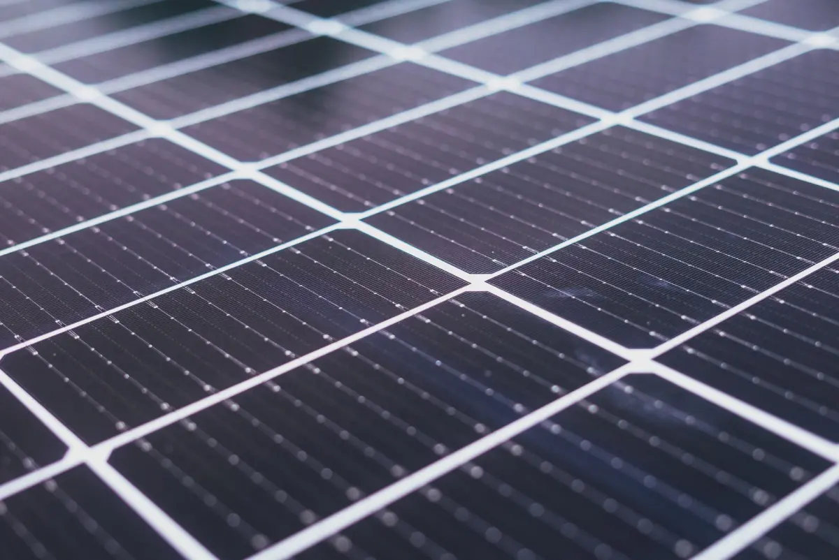 TOPcon vs PERC zonnepanelen levensduur: welk type gaat