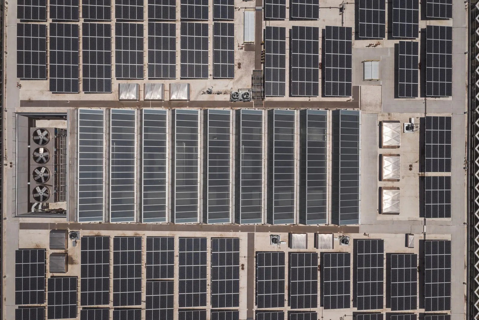 Zonnepanelen hitte schade levensduur: risico's voor NL