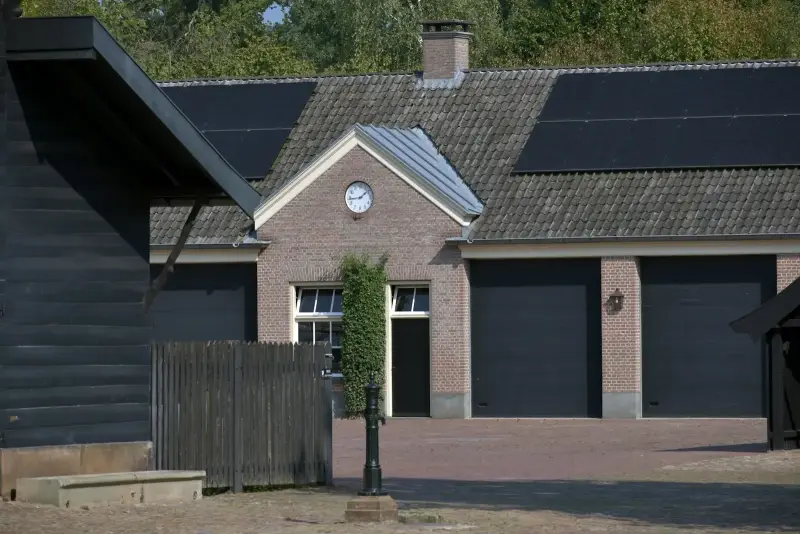 Zonnepanelen vervangen: wanneer en wat kost het?
